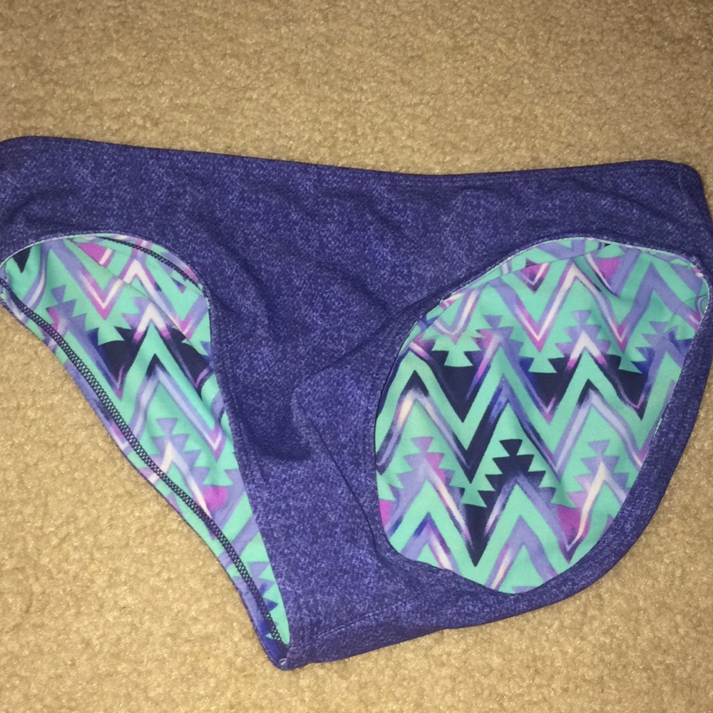 Kids bathing suit bottoms.